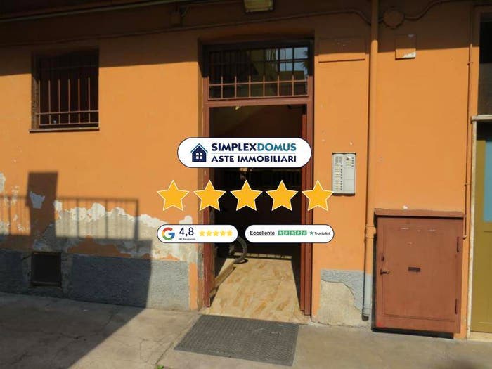Appartamento trilocale in vendita in Via Fratelli Rizzardi, Trenno, Milano