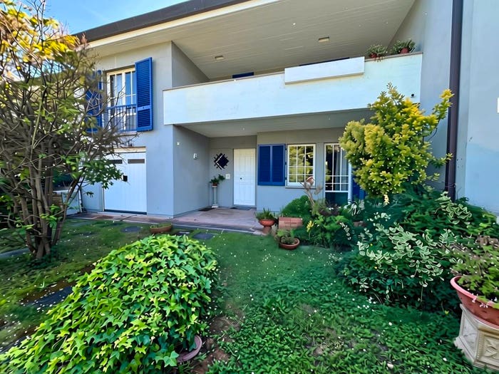 Casa con 6 locali in vendita in Largo Gino Severini, Stadio, Arezzo