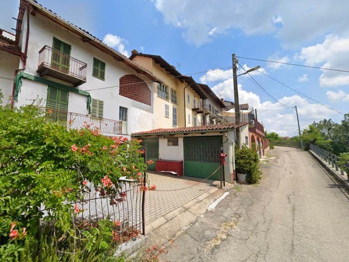 Casa quadrilocale in vendita in Via Trento, Revigliasco d'Asti