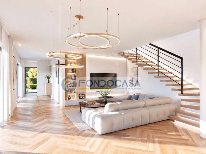 Casa con 5 locali in vendita in Viale Cremona, Pavia