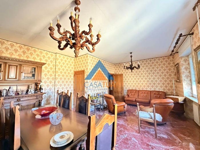 Appartamento con 6 locali in vendita in Via Roma, Centro, Guardea