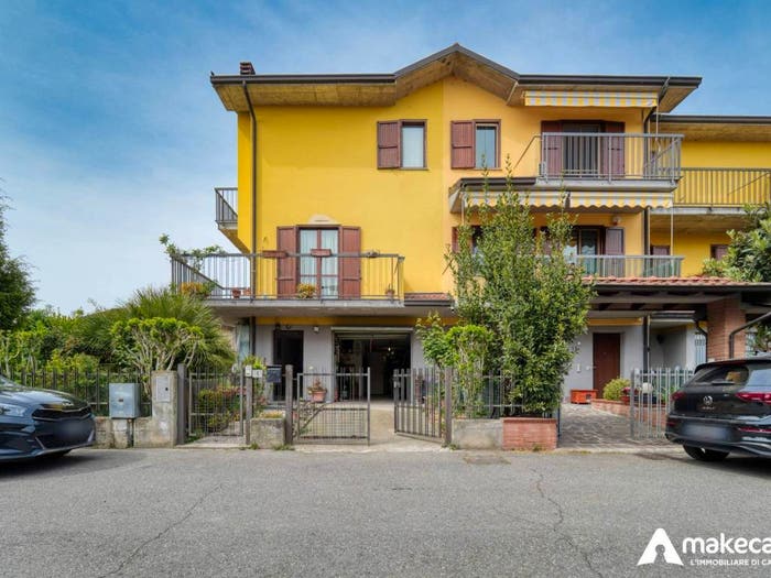 Casa quadrilocale in vendita in Via Gandhi, Cerro al Lambro