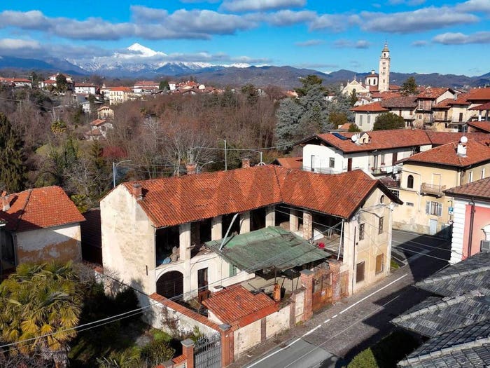 Casa con 6 locali in vendita in Via Roma, Centro, Masserano