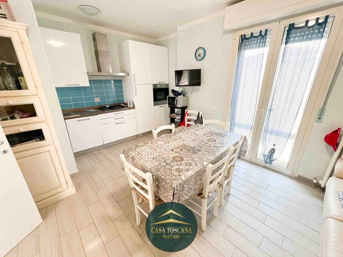 Appartamento trilocale in vendita in Marina di Cecina, Cecina