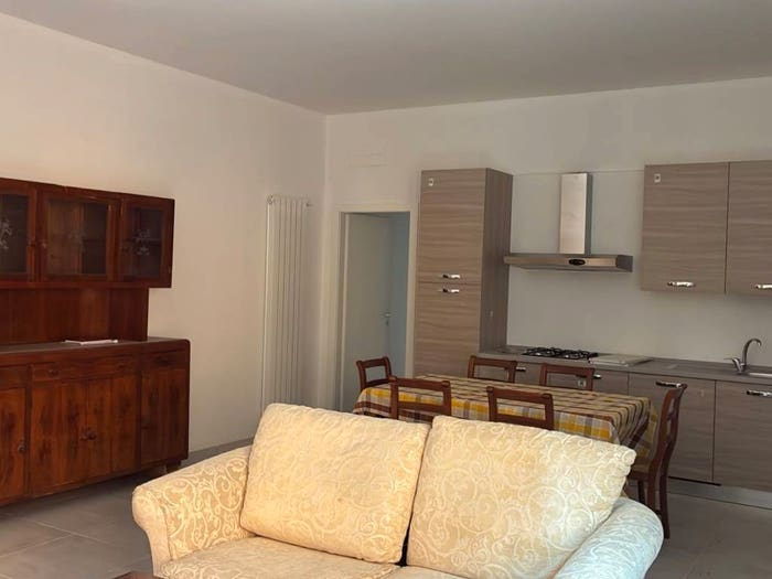 Appartamento trilocale in vendita in Via Genova, Centro, Pioltello