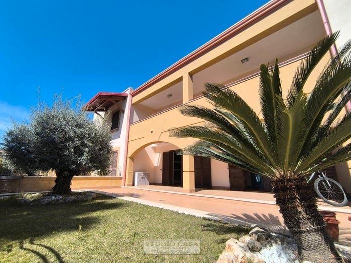 Casa con 6 locali in vendita in Via Beato Simeone, Castellabate