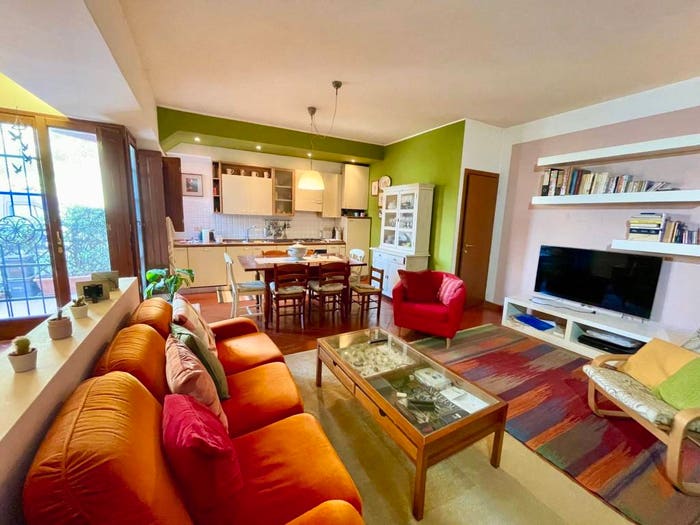 Appartamento trilocale in vendita in Via Taddeino Taddeini, Centro, Montespertoli
