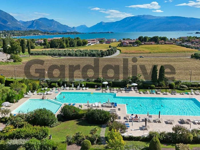 Appartamento bilocale in vendita in Via Alessandro Manzoni, Pieve Vecchia Villaggio Sanghen, Manerba del Garda
