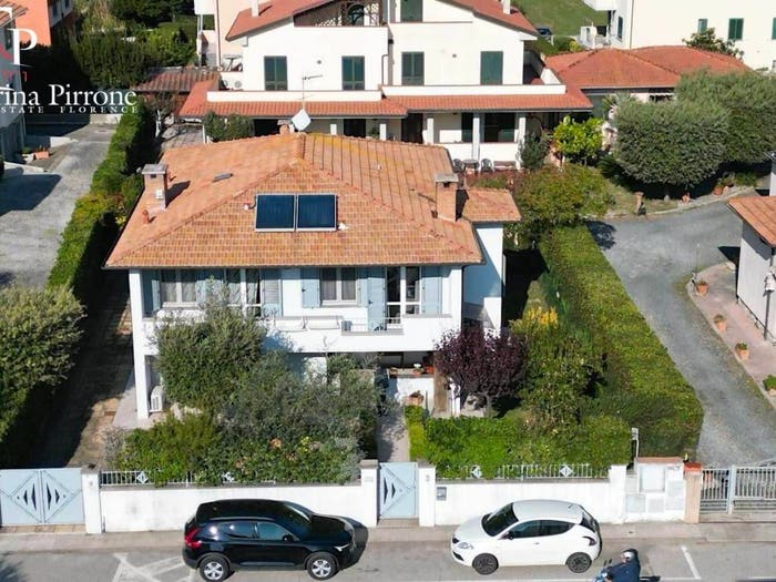 Casa con 5 locali in vendita in via Carlo Ginori, Marina di Cecina, Cecina