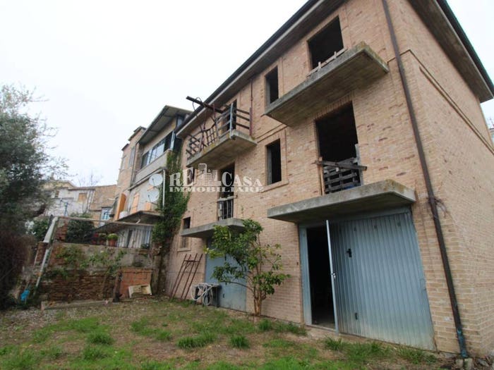 Casa con 6 locali in vendita in borgo vasai, Centro, Massignano
