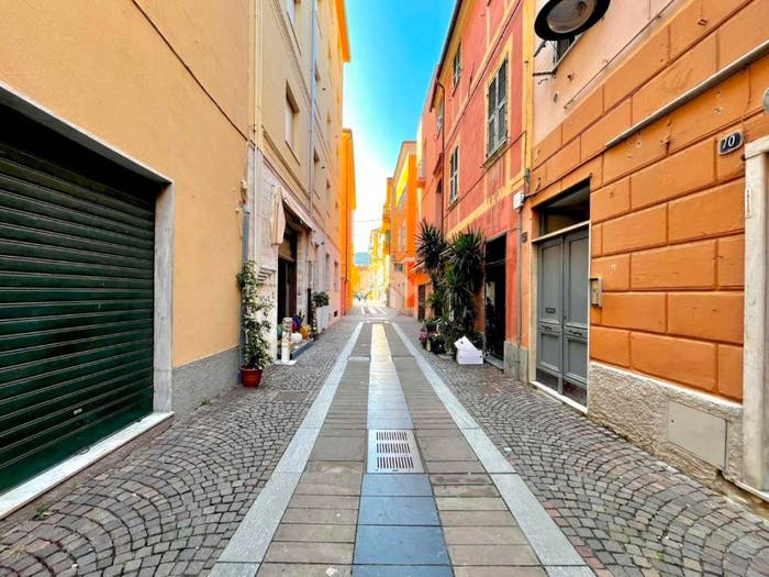 Appartamento bilocale in vendita in Via Aprile, Spotorno