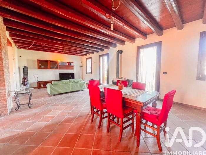 Casa con 6 locali in vendita in Vicolo Antonio Canova, Fiesso d'Artico