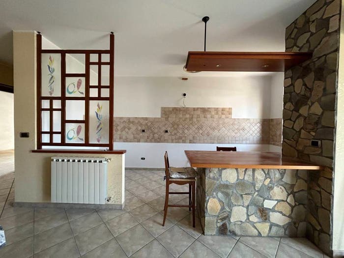 Appartamento quadrilocale in vendita in Viale della Repubblica, Marina Di Davoli, Davoli