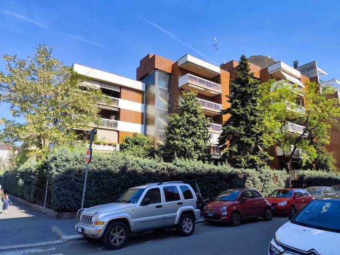 Appartamento con 5 locali in vendita in Via Giacinto Bruzzesi, Giambellino, Milano