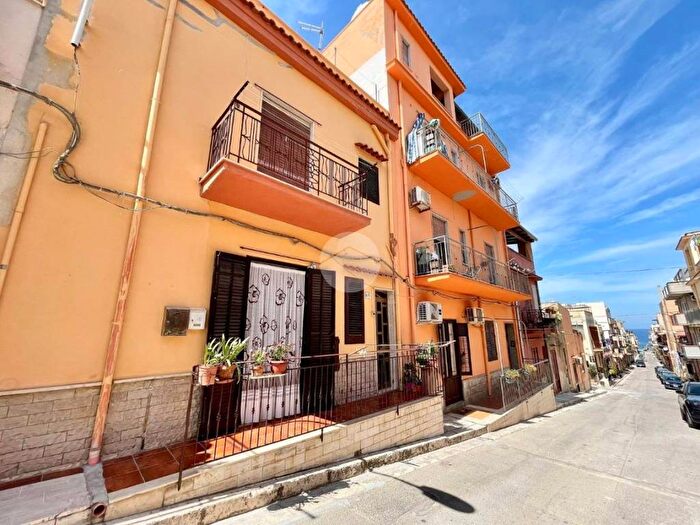 Casa trilocale in vendita in Via Guglielmo Marconi, Balestrate Foce, Balestrate