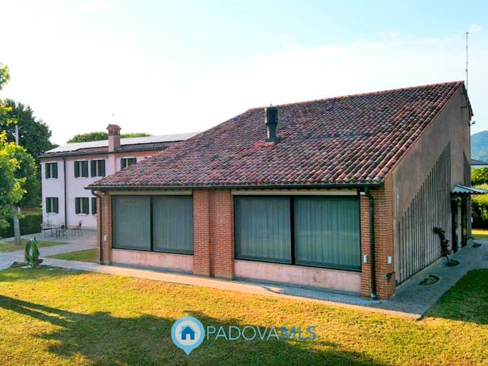 Casa con 6 locali in vendita in Via Bovolare, Deserto, Este