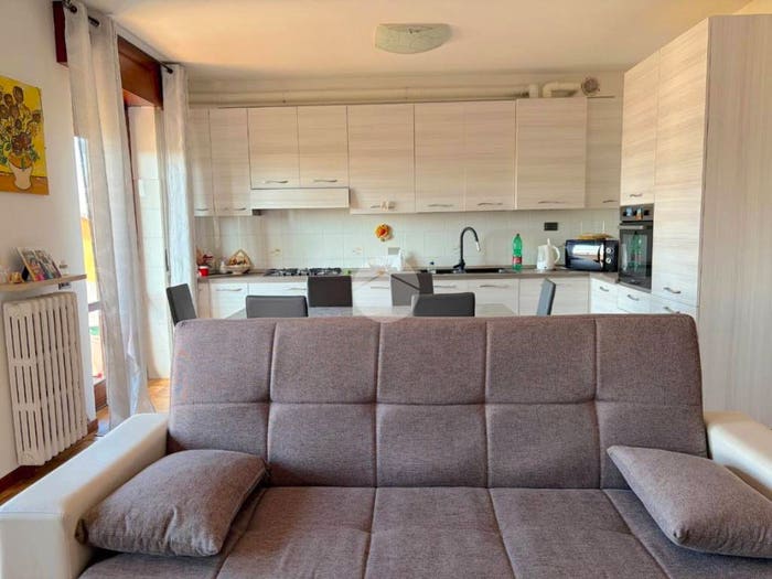 Appartamento trilocale in vendita in Via Giuseppe Mazzini, Centro, Povegliano Veronese