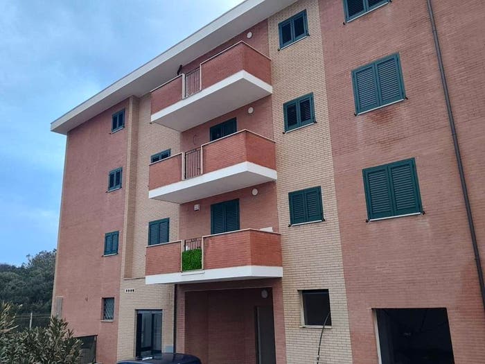 Appartamento con 5 locali in affitto in Viale delle Acacie, Pinetamare, Castel Volturno
