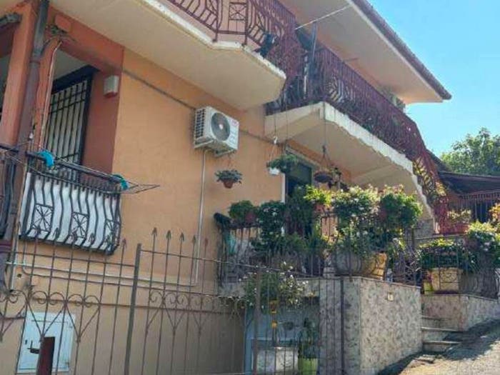 Appartamento con 6 locali in vendita in Via S Eustachio A, Castelfranci