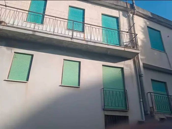 Casa con 6 locali in vendita in Via Cesare Battisti, Centro, Castroreale