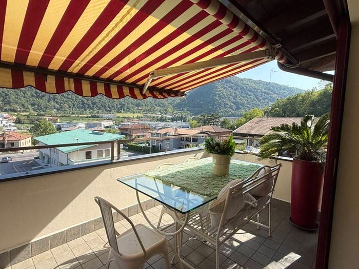 Casa trilocale in vendita in Via Giuseppe Garibaldi, Paratico