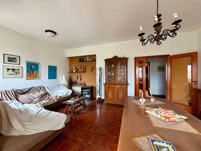 Appartamento con 6 locali in vendita in Via Vittorio Madia, Centro, Barcellona Pozzo di Gotto