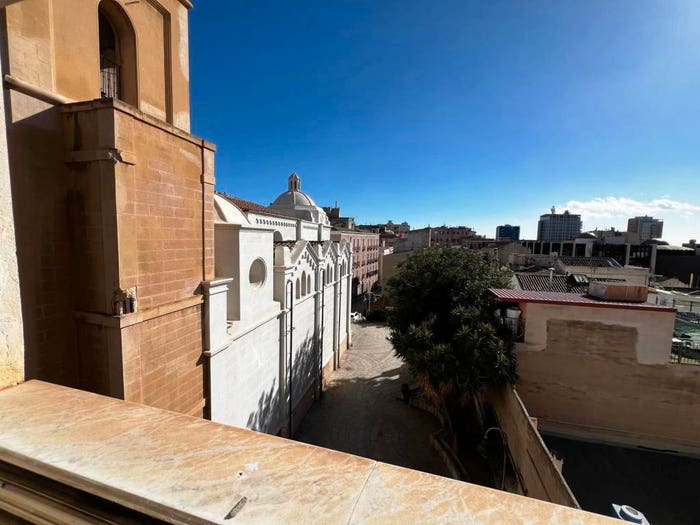 Appartamento quadrilocale in vendita in Piazza Sant'Eulalia, Marina, Cagliari