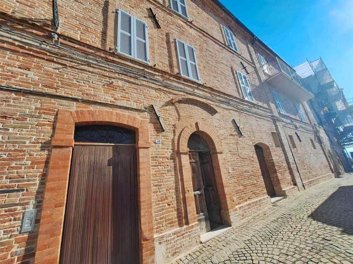 Casa con 6 locali in vendita in Castelsantangelo sul Nera