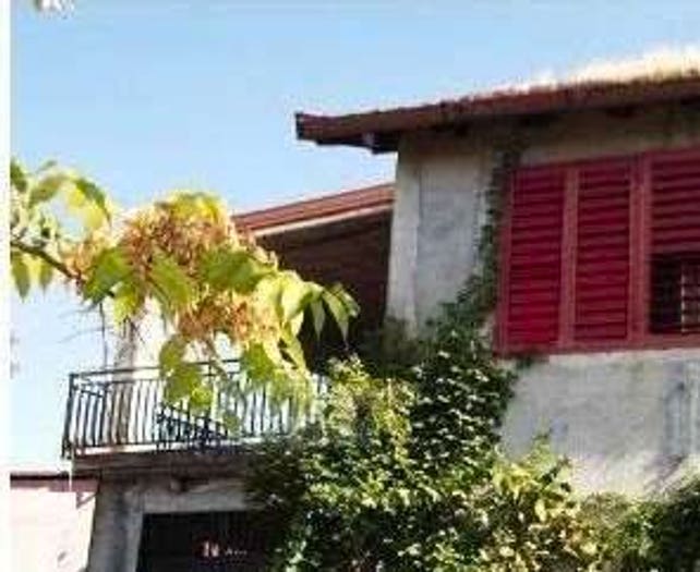 Appartamento con 6 locali in vendita in Via Leonardi sn, Ragalna