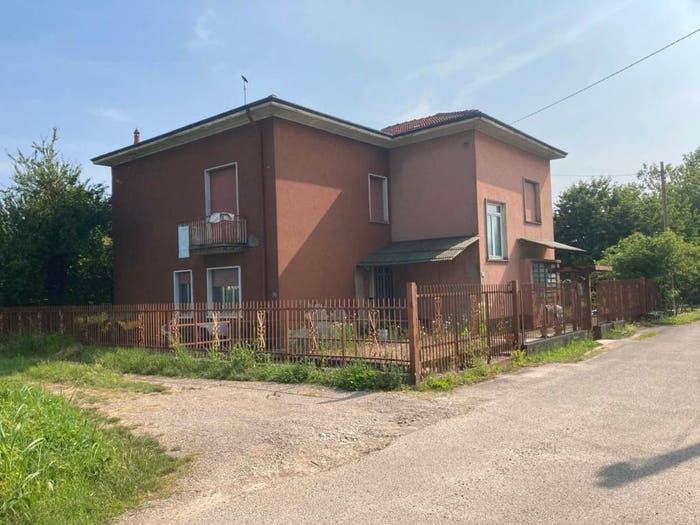 Casa con 6 locali in vendita in Via Tridentina, Cedrate, Gallarate