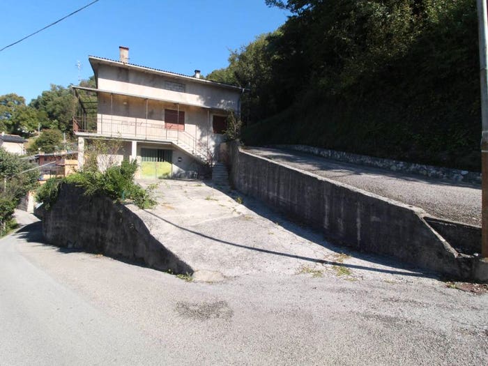 Casa con 5 locali in vendita in Contrada Grumi, Castelgomberto