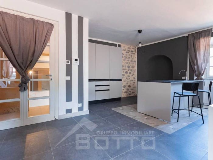 Appartamento monolocale in vendita in Via Zaccheo Paolo, Centro, Cannobio