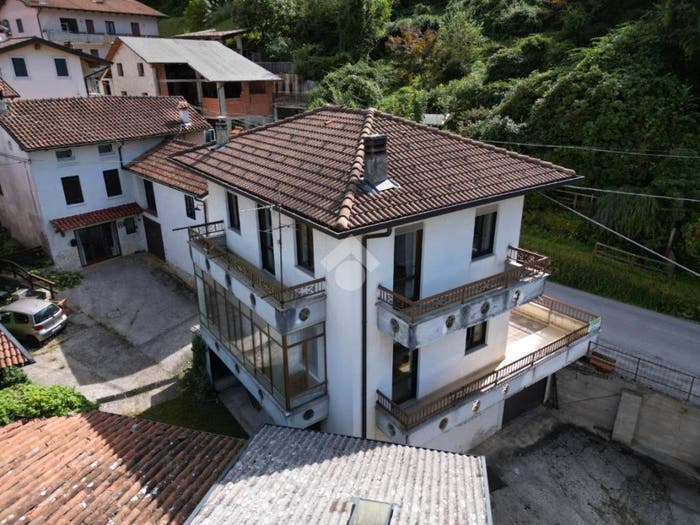 Casa trilocale in vendita in Contrada Ballini, Torrebelvicino