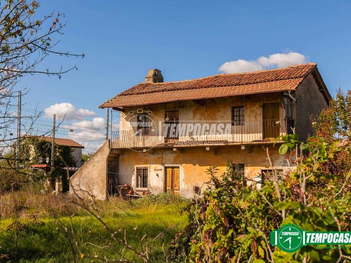 Casa trilocale in vendita in Via Novara, Alzate, Momo