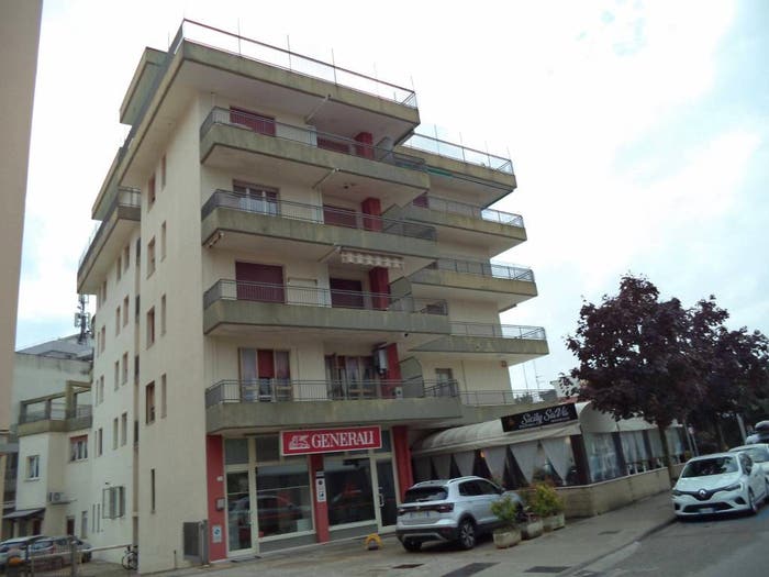 Appartamento trilocale in vendita in Via Latisana, Centro, Lignano Sabbiadoro