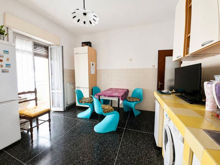 Appartamento quadrilocale in vendita in Via Giovanni Daneo, Quezzi, Genova