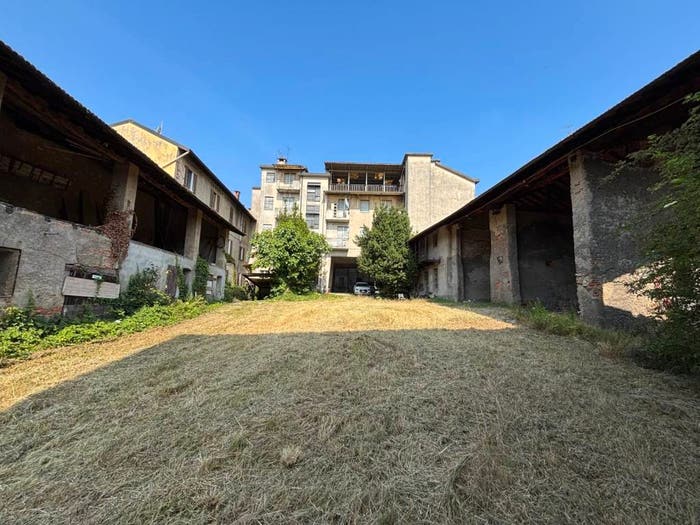 Casa con 6 locali in vendita in Via Francesco Raimondi, Centro, Fino Mornasco