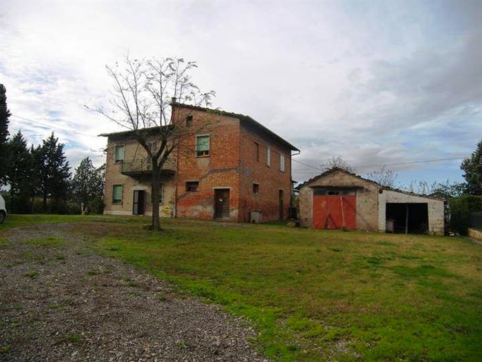 Casa con 6 locali in vendita in Via della Resistenza, Abbadia, Montepulciano