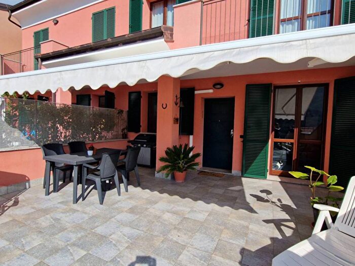 Appartamento trilocale in vendita in Via Serrati Inferiori, Giustenice