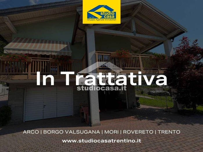 Casa quadrilocale in vendita in Centro, Levico Terme