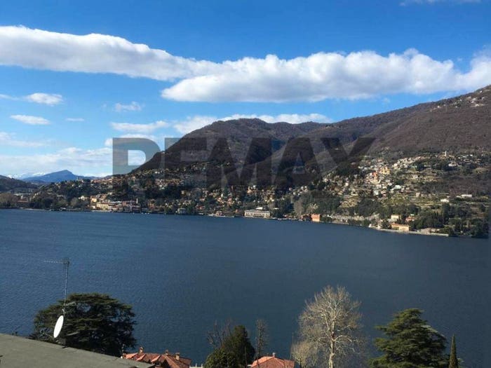 Appartamento bilocale in vendita in Via Caronti, Blevio