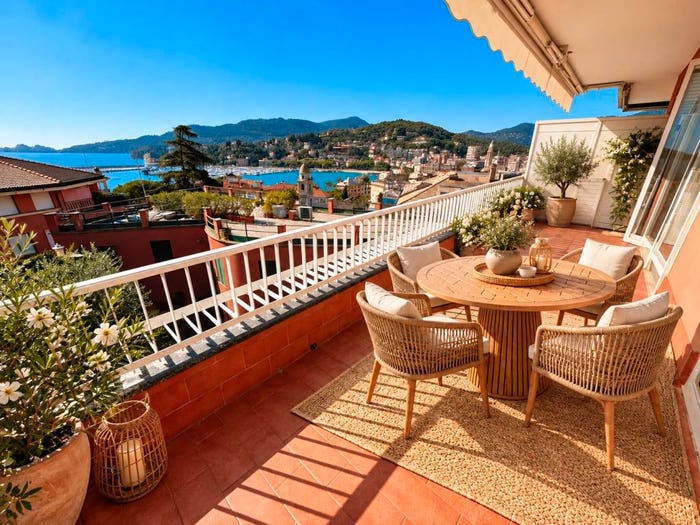 Appartamento quadrilocale in vendita in Via Privata Bozzo Costa, Castello Don Minzoni, Rapallo