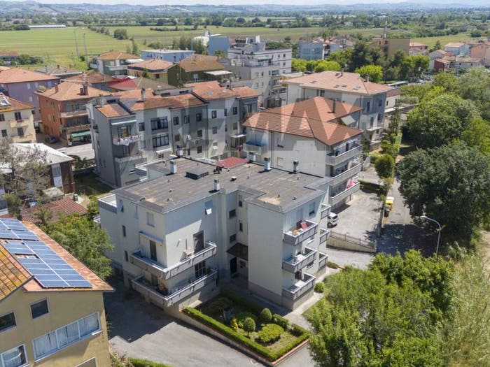Appartamento con 6 locali in vendita in via Dante Alighieri, Marina Di Montemarciano, Montemarciano