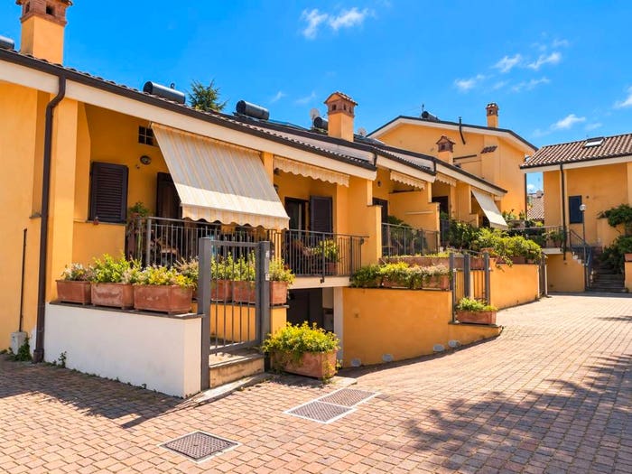 Casa quadrilocale in vendita in Via John Fitzgerald Kennedy, Frattocchie, Marino