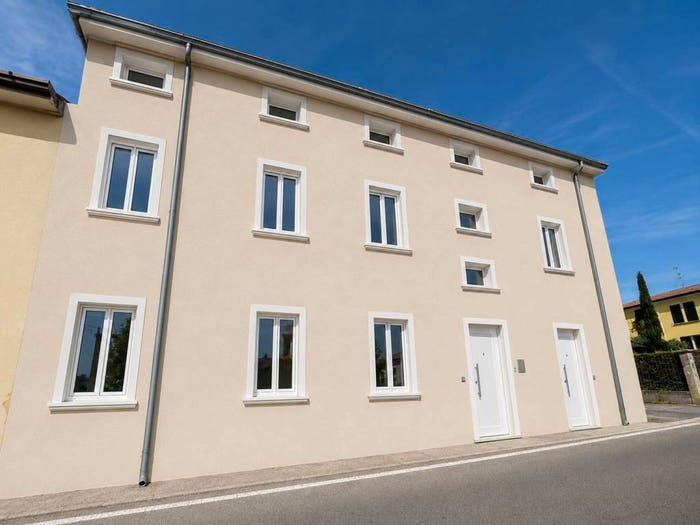 Casa con 6 locali in vendita in Via Borghetto, Centro, Legnago