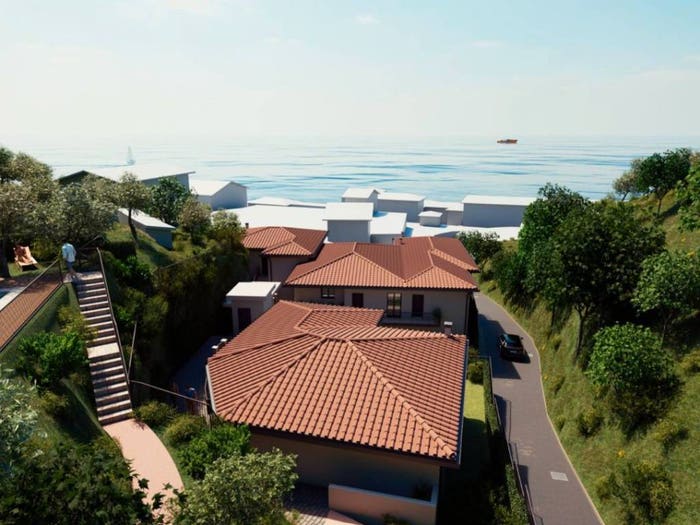 Appartamento quadrilocale in vendita in Via del Fontanone, Centro, Gardone Riviera