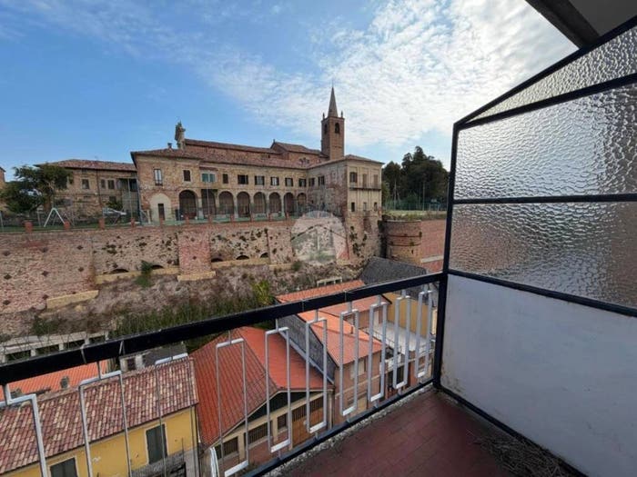 Appartamento quadrilocale in vendita in Corso XXV Aprile, Centro, Moncalvo