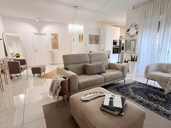 Appartamento quadrilocale in vendita in Via Francesco redi, MontecatiniTerme