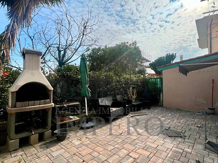 Appartamento trilocale in vendita in Via Arziglia, Arziglia Madonna della Ruota, Bordighera