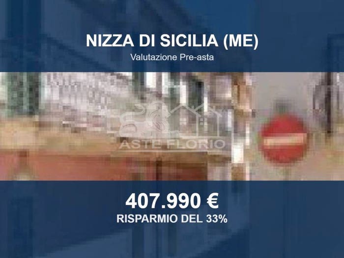 Appartamento con 6 locali in vendita in Via Giuseppe Garibaldi, Nizza di Sicilia